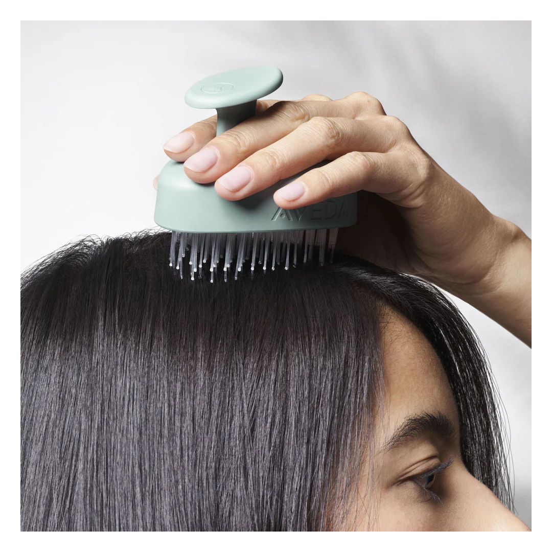 Aveda Scalp Solutions Stimulating Scalp Massager - Image 4