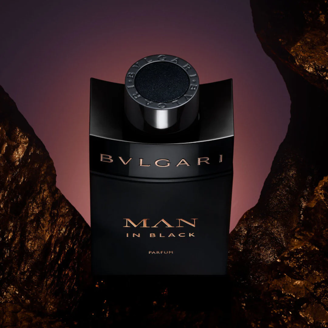 BVLGARI Man In Black Parfum Spray - Image 12