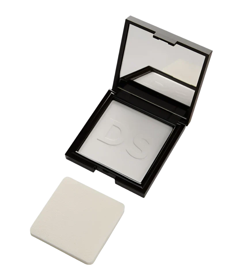 Daniel Sandler Invisible Veil Blotting Powder - Image 4