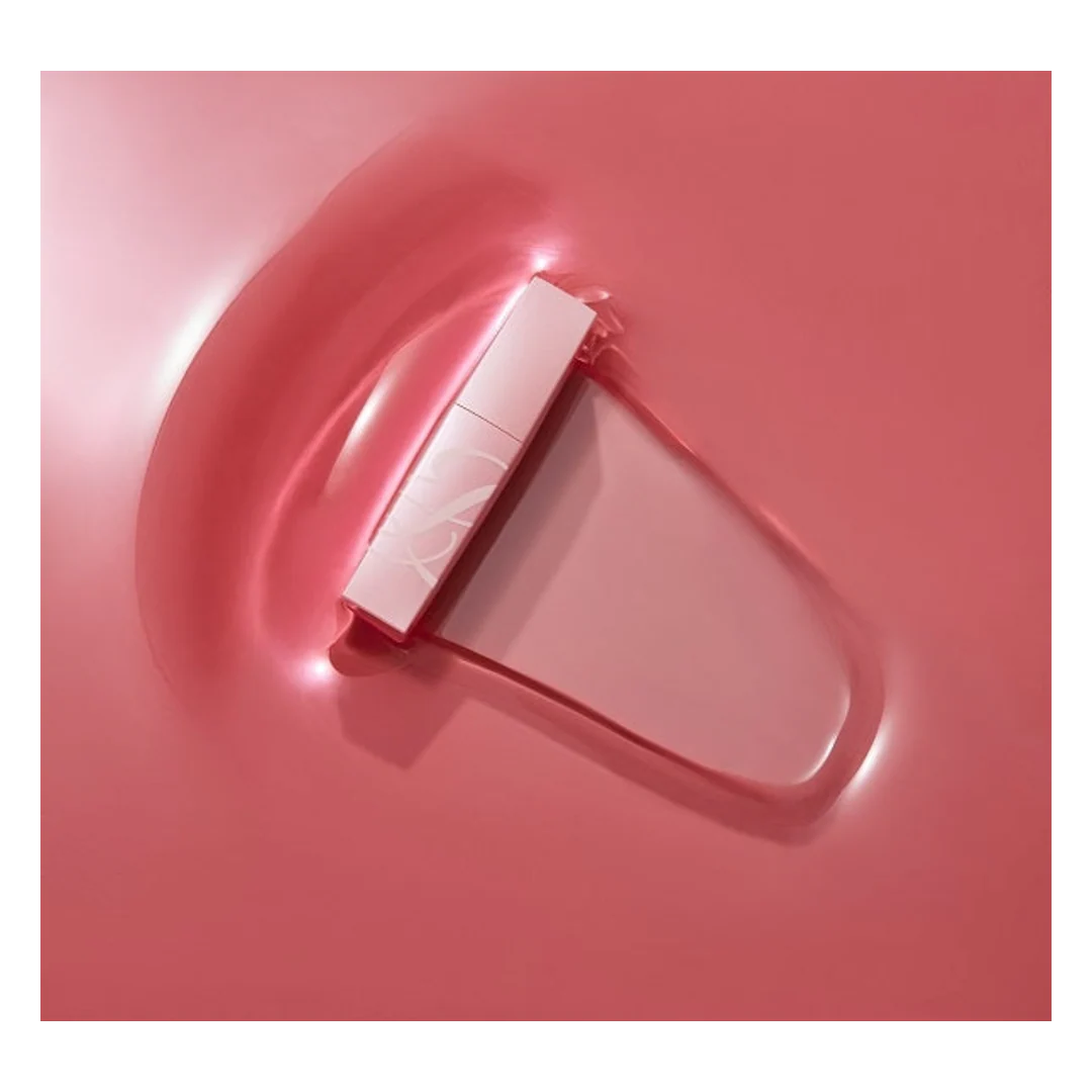 Estee Lauder Pure Color Envy Lip Volumizer - Image 2