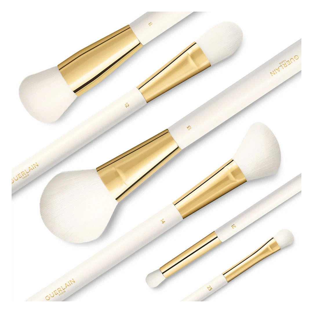 GUERLAIN Blush and Highlighter Brush - Image 4