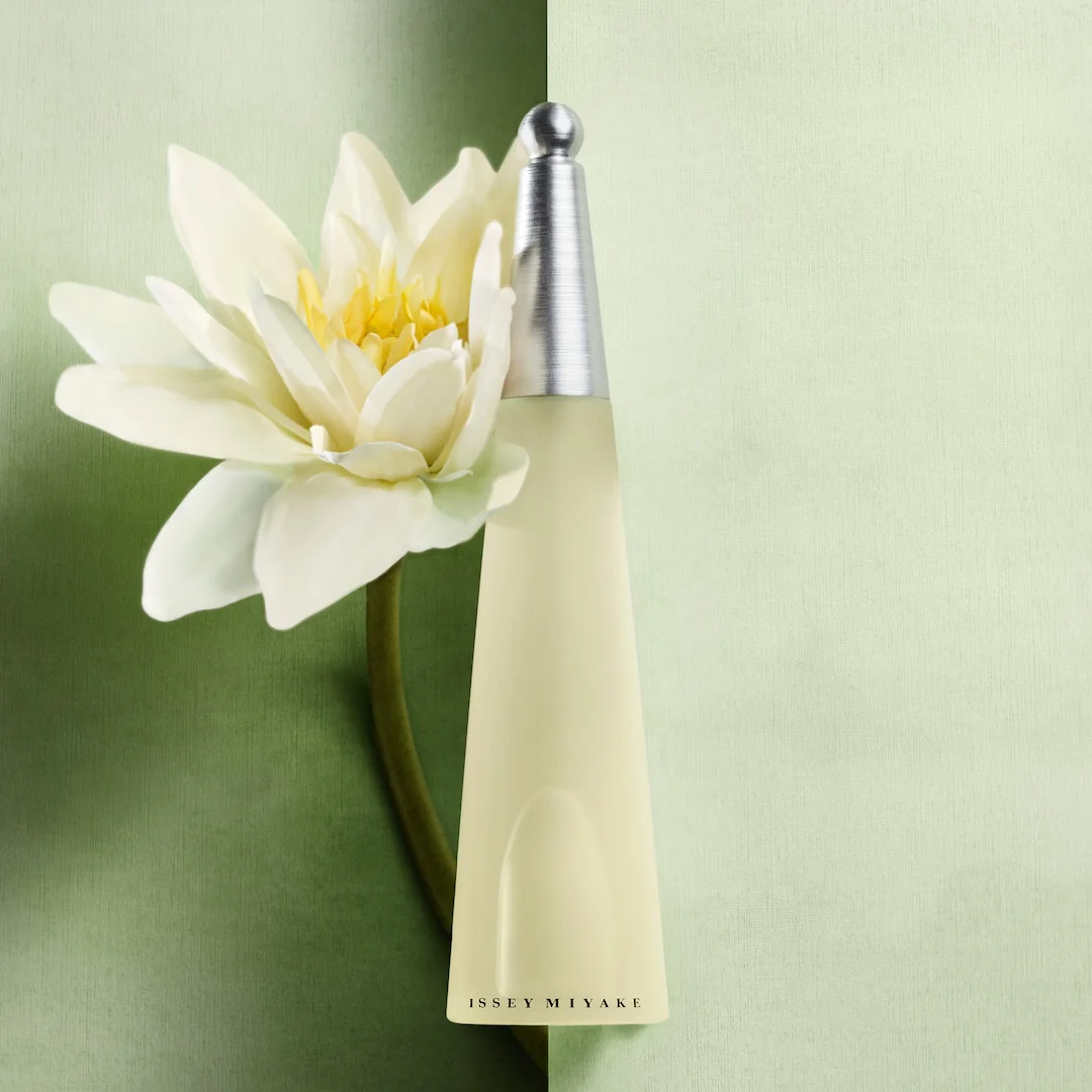 Issey Miyake L'Eau d'Issey Eau de Toilette Spray - Image 11