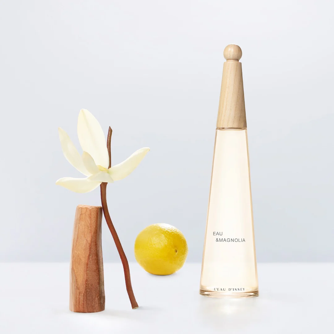 Issey Miyake L'Eau d'Issey Eau & Magnolia Eau de Toilette Intense Spray - Image 5