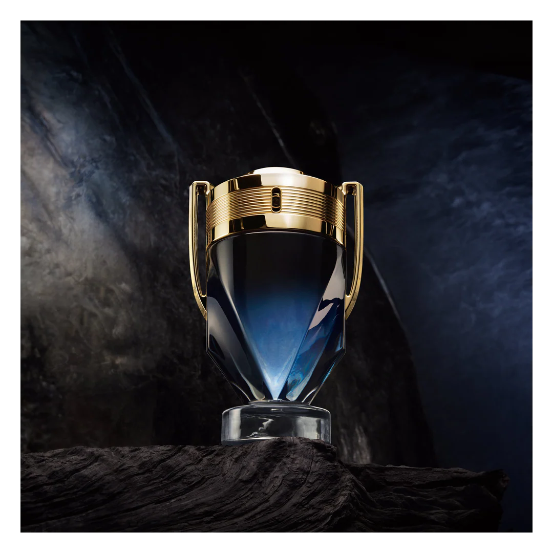 Rabanne Invictus Parfum Spray - Image 8