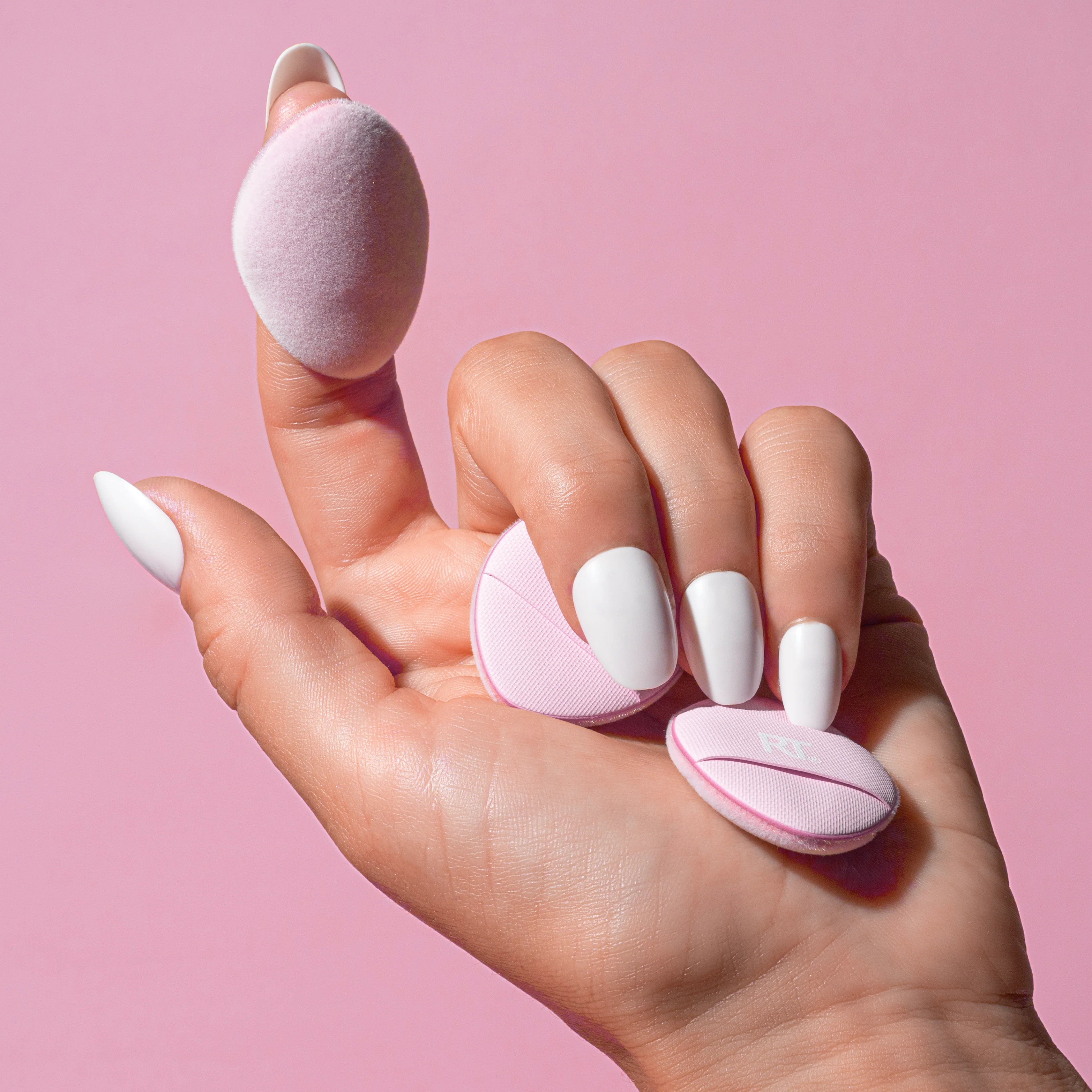 Real Techniques Mini Miracle Powder Puff Trio - Image 5