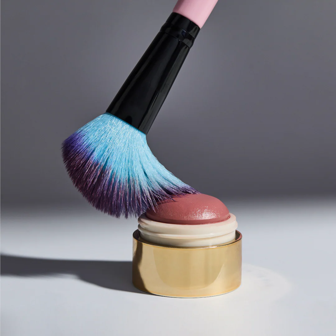 Spectrum A05 All In One Cheek Brush - Image 5