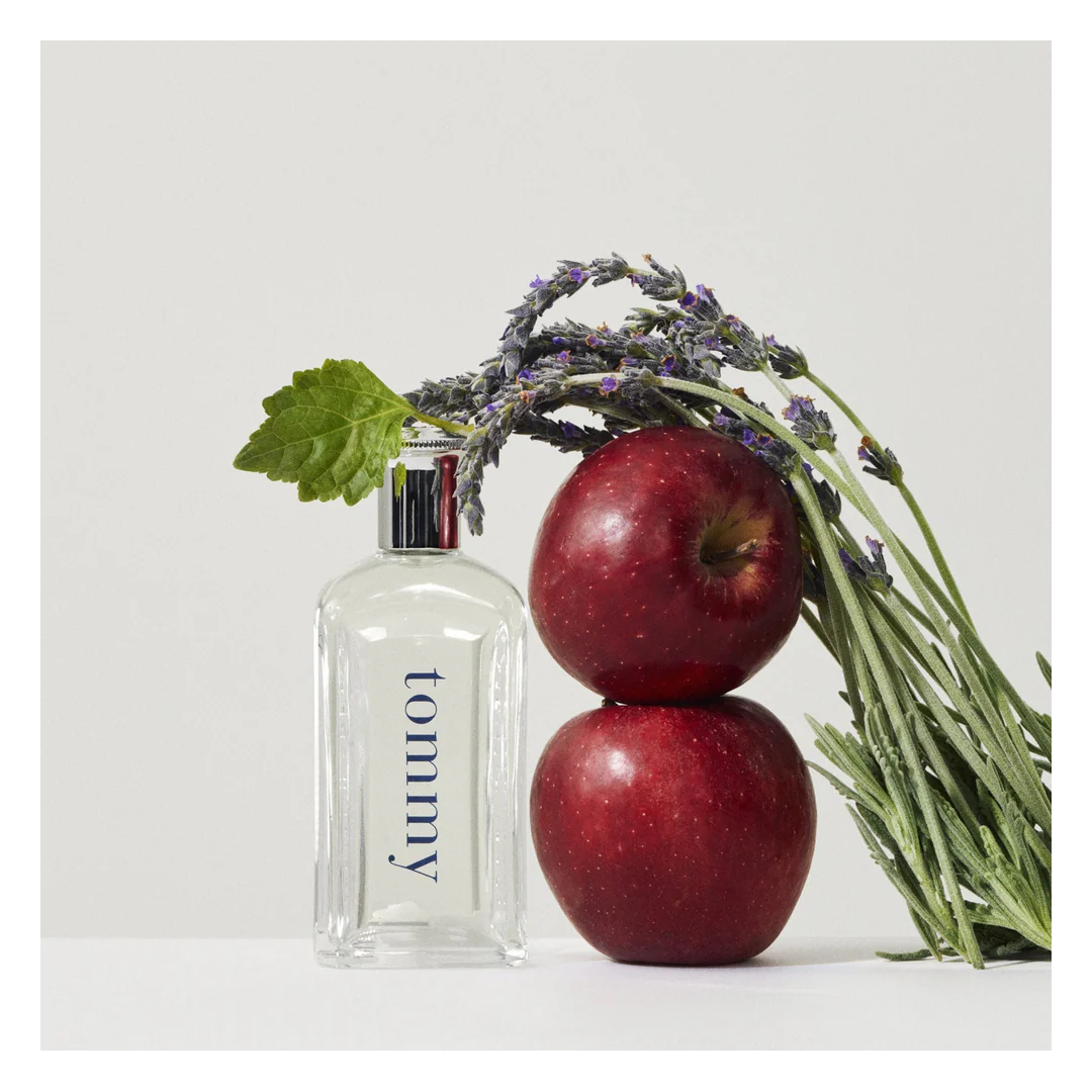 Tommy Hilfiger Tommy Eau de Toilette Spray - Image 7