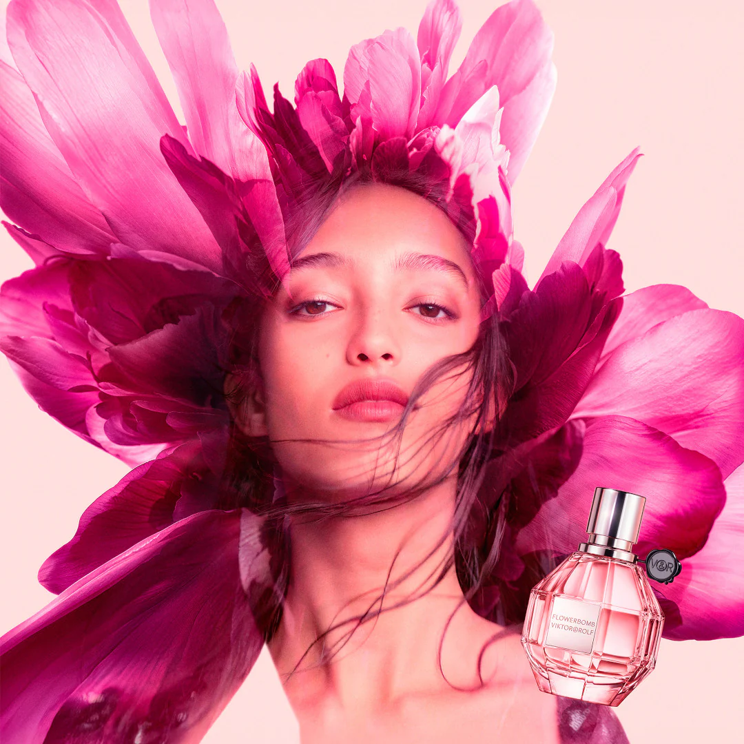 Viktor & Rolf Flowerbomb Eau de Parfum Spray - Image 11