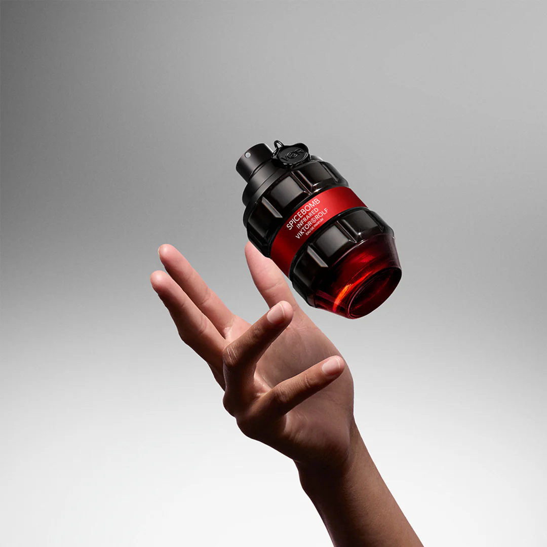 Viktor & Rolf Spicebomb Infrared Eau de Parfum Spray - Image 6