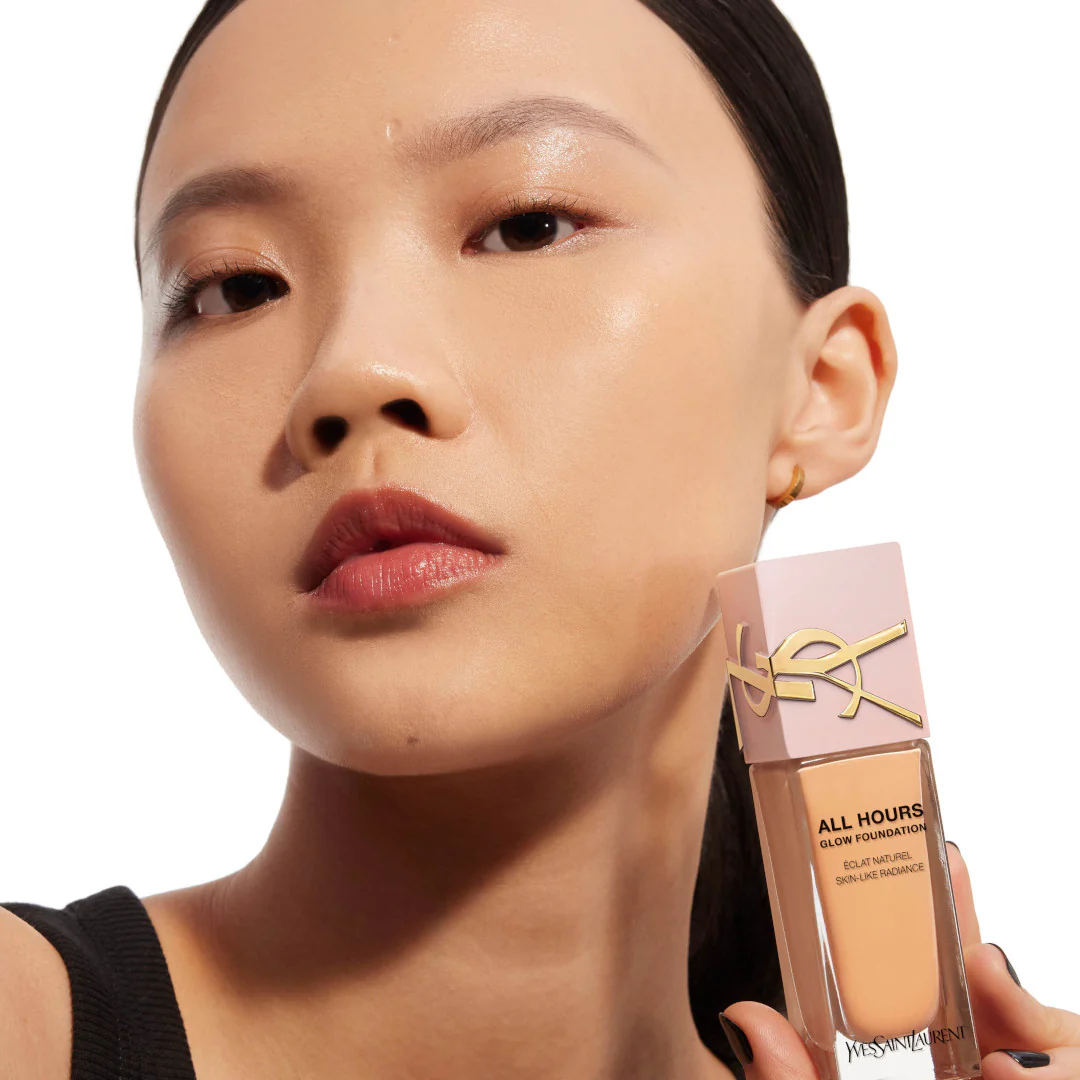 Yves Saint Laurent All Hours Glow Foundation - Image 60