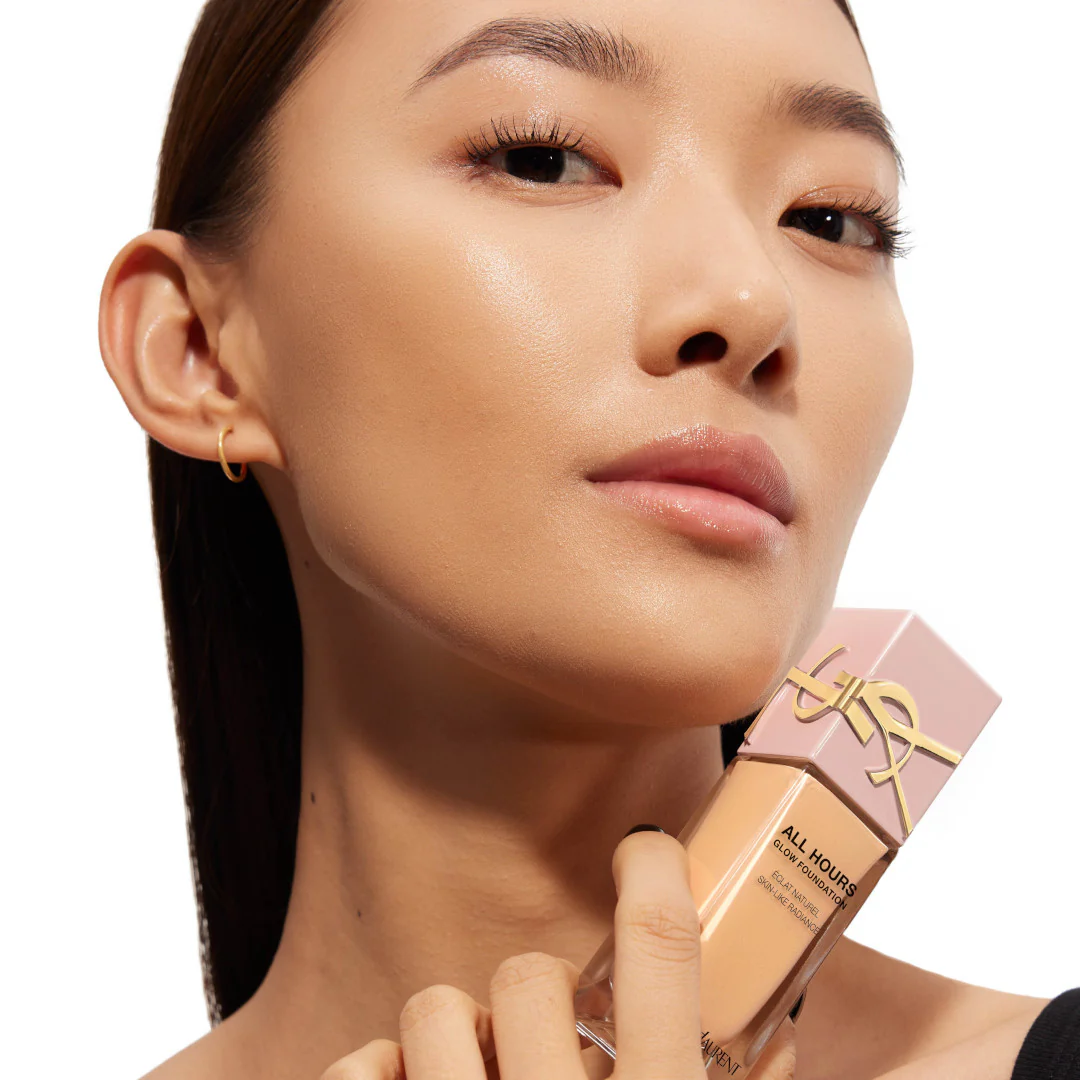 Yves Saint Laurent All Hours Glow Foundation - Image 64