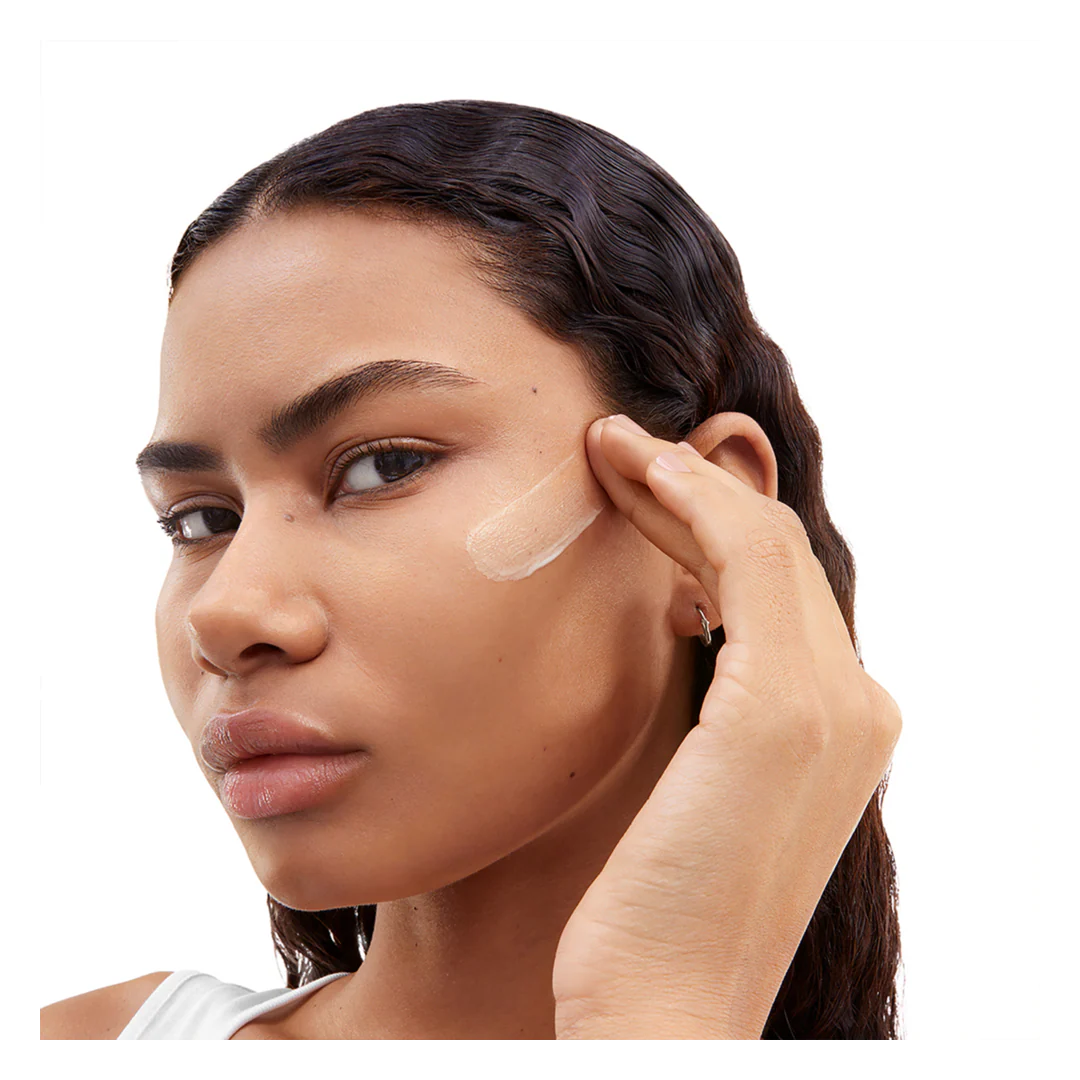Yves Saint Laurent Pure Shots Airthin UV Defender SPF50+ - Image 3